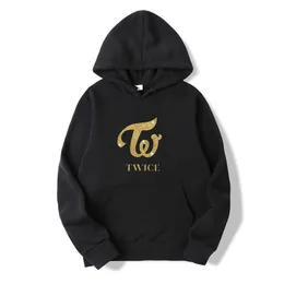 Mens Hoodies Sweatshirts TWICE Momo Mina Tzuyu Sana Men Women Hoodie Autumn Winter Male Girls Student Hip Hop Harajuku Sweatshirt 230329