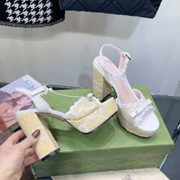 Newchinese stil flätade skarv sandaler, 15,5 cm högklackade sandaler, 5 cm vattentät bordsdesign med låda