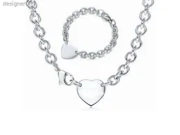 2019 Mode Silber Dicke Kette mit Herzplatte Anhänger Halsketten und Armband Hochwertiger Frauenanzug