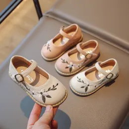 Sneakers Sepatu Kulit Balita Perempuan Flat Putri Anak Retro Manis Bunga Bordir Mary Janes Untuk Pesta 2023 Musim Semi Baru Chic 230329