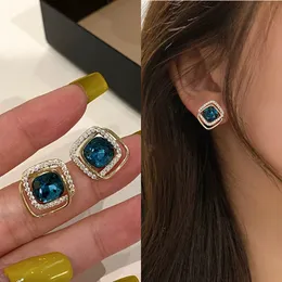 Zircon Black Resin Rhombus Ear Studs for Women Elegant Geometric Earrings Jewelry Fashion Earrings Gifts