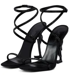 23S Luksusowa marka Women Opium Sandals Buty Crystal Crystal-Embelled Kostka Paski Square Otwarte stóp na obcasie Kluczowe Piętganie Sandalii Gladiator z pudełkiem