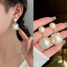 Elegant pärla trendig rund örhänge för kvinnor flickor dinglar örhängen pärlörringar släpp örhängen mode smycken tillbehör
