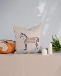 Lusso modello ricamato carrozza segnaletica cavallo morbido velluto materiale federa cuscino famiglia tessuto decorazione cuscino cuscino 2023070910
