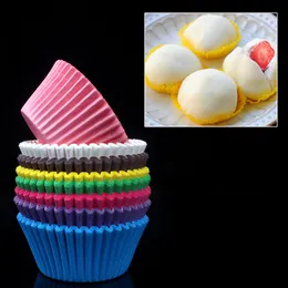 100pcs/lote de papel cupcake forlleiros de cor sólida xícaras de copo de cupcake muffin cupcakes descartáveis ​​de panificação à prova de graxa