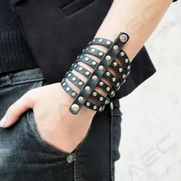 Charm Bracelets Fashion Men Pu Leather Bracelet With Six Row Rivets Inlaid Custom Shiny Punk Goth Rock Features Sissy Lockable AccessoriesCh