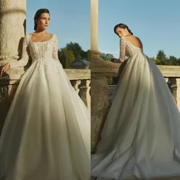 Abiti da sposa eleganti a trapezio Maniche lunghe quadrate Candidati in pizzo Paillettes senza schienale Perline Abito da corte Cerniera su misura Abito da sposa taglie forti Abiti da sposa