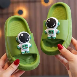 Slipper astronauta sapatos de bebê sandálias menino candálias de menina desenho animado sandálias de bebê sapatos de jardim slider 230329
