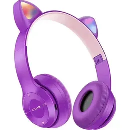 Cuffie Apple Cuffie e-commerce transfrontaliero Boom Cat Ears LED luminoso lampeggiante Cuffie Bluetooth wireless Scheda da gioco P47m