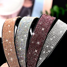 Fasce per capelli con strass pieni di cristallo lucido di lusso Fasce per capelli color argento Copricapo in velluto per accessori per capelli da donna Regali di gioielli