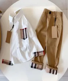 Set per bambini Designer Kid Designer Tshirt Pant Baby Shirt Set Girl Boy Cloente 2023 Tops Luxury Summer Spring Long Sleeve con lettere TURND2754449
