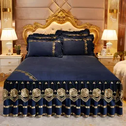 Bed Skirt Luxury Bedding European Royal Blue Crystal Velvet Lace Embroidery Bedding Pillowcase Home Textiles 230330