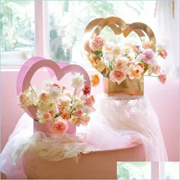 Inne świąteczne zapasy zaopatrzenia w kształcie serca papierowe pudełko kwiatowe DIY Ręka Walentynkowe Matki Dekoracja kwiaciarni Dorad Deli Dh4pi