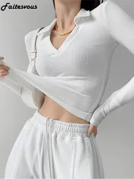 Kadın Polos Seksi Vneck Slim Fitnes'in Tshirt Moda Uzun Kollu Polo Gömlek Kadın Yüksek Bel Kırpılmış Tops 230330