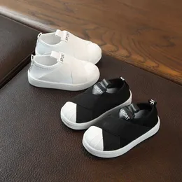 Athletic Outdoor 2021 Slip auf Mädchen Sportdesigner Kinder Schuhe Junge bequeme Baby-Sneaker 1-6 Jahre Dent Kid Trainer E08104 W0329