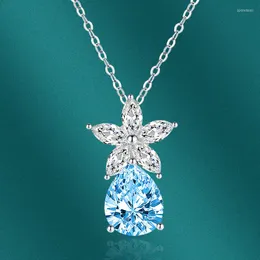 Catene AIYANISHI Design semplice Collana con pendenti in colore argento per donna Foglia Pera Waterdrop Gioielli in stile di alta qualità