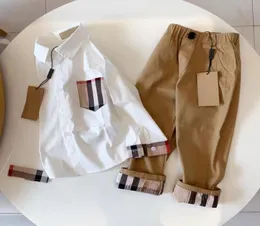 Set per bambini Designer Kid Designer Tshirt Pant Baby Shirt Set Girl Boy Cloente 2023 Tops Luxury Summer Spring Long Sleeve con lettere TURND2900093