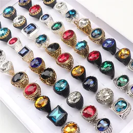 Cluster Rings Wholesale 20pcs lot Vintage ImitationGemstone Glass Carved Flowers Geometry Jewelry For Men Women Party Gifts 230329