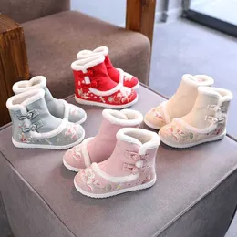 Athletic Outdoor New Embroidered Children's Winter Shoes Warm Plush Christmas Shoes Baby Casual Shoes Sportskor Girls Thick-Soled Snow Boots W0329