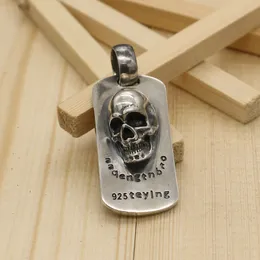 S925 Sterling Silver Pendant Personlig punkstil Retro Hip Hop Simple Skull Head Hanger Letter Form Present For Lovers Födelsedag Keepsakes