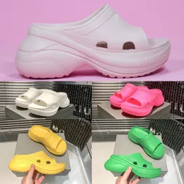 2023 WMNS Croc Havuz Slayt Sandal Kadın Tasarımcı Sandalet Platform Platformu Su geçirmez ayakkabılar sarı kalın dip croos terlik slaytları