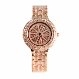 Diamond watch womens fashion is full of steel belts and the quartz watch is waterproof and trendy barrel type diamond setting wristwatch