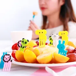 Cartoon Fruit Fork Set Twisted Party Buffet Dessers Food Cocktail Sandwich Stick For Home Party Wystrój Owoce Wybierz wykałaczkę