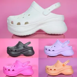 Croc Classic Bae Clog Sandal Kadın Tasarımcı Sandalet Yüksekliği Artan Platform Su geçirmez ayakkabılar Siyah Kalın Alt Havuz Terlik Hastane Hemşirelik Slaytları