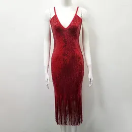 Sukienki zwykłe sukienka bodycon kobiet v secke seksowna impreza bandaż czerwona cekin i frędzle letnie midi eleganckie