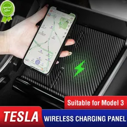 Neues kabelloses 10-W-Ladegerät für Tesla Model 3 mit 2 Schnellladekabeln für die Zentralsteuerung des Autos