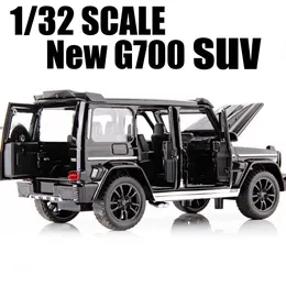 Diecast Model High Simulation 1 32 G700 G65 SUV Metal Toy Vehicle Sound Light Pull Back Kids Toys Gifts Collection 230331