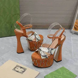 Дизайнерские роскошные туфли обувь на высоких каблуках коренастые насосы Женская модная обувь женская взаимосвязанную шпильку G-шпильки Sandal 15,5 см каблуки 6-сантиметра Spike Spike Размер 35-41