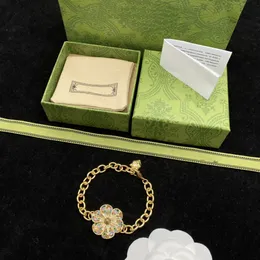 Gold Flower Bracelets Charm Chain Bracelet For Women Plated Gold Chain Bracelets Supply