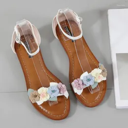 Sandalet güzel tatlı çiçek bayanlar düz artı boyutu plaj nefes alabilen pu deri kadın ayakkabı kapak topuk calzado mujer