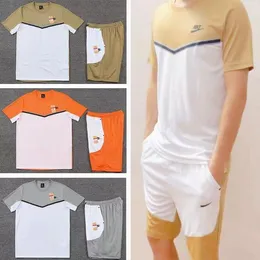 Conjuntos de camisetas para hombres Sets de diseñador de lujo para hombres Camisetas Shorts Jogger Jogger Sportswear Summer Summer NK STRINE STORTS Sports