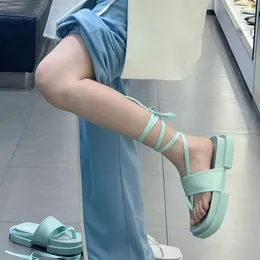 Sandalet Koovan Kadınlar Sandalet Yeni Yaz 2022 Bind Sandalet Kadınlar Tanga Artan Boş Zamanlı Sünger Kalın Bottom Roman Kadın Ayakkabı AA230502