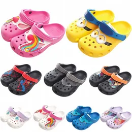 Çocuk Sandalları tıkanık flip flop terlik toddlers delik terlik plaj pembe pembe klasik siyah kızlar ayakkabı beyaz yaz genç çocukları slaytlar bahçe ayakkabı 89h6#