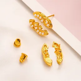 Orecchini CcLies canali per le orecchie perle love orecchini da 18k oro d'oro di lusso 2023 Nuovi gioielli Designer Orecchini Orecchini Brand Party Wedding in acciaio inossidabile ebreo