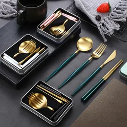 Dinnerware Sets