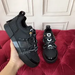 2023new Designer Brand scarpe casual per uomo donna sneakers piatte basse Panda Black Grey Fog Chunky Glow Triple Pink schiacciate Strange Love