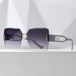 Designer New high-end women's sunglasses personalized frameless cut edge sunglasses women fashion square large frame plain glasses