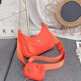 2022 Reedição da bolsa de moda 2005 2000 Nylon Woman Luxury Men Designers Bags Lady Womens Mens Crossbody Tote Hobo Bolsa Bolsa Bolsa Backpak e Box Backpak