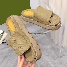 2022 Denim Sandals Designer Slippers Classic Women Sandals Shoes Rubber 2023ity