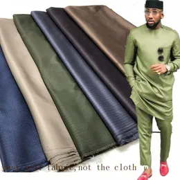 Stoff Hochwertiger Duabi-Stoff für Männer zum Nähen von Hemden Weiches ärmelloses Kleidungsstück Material 5 Yards Beste Qualität Anzugset Stoff Weich