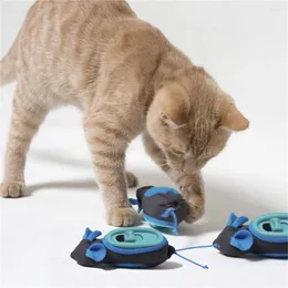 Zabawki z zabawkami w pomieszczeniach na przekąskę polowania na przekąskę powolne karmnik zabawny wyciek żywność dla kotów, które uwielbiają wyszukiwać i polować na akcesoria dla zwierząt domowych