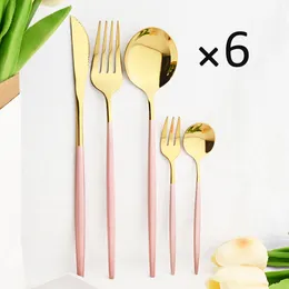 Servis uppsättningar 24/30 st rosa guld servis uppsättning knivkaka gaffel liten sked bordsvarig cotlick rostfritt stål plattvaror hem kök silvervaror 230503