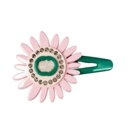 Sunflower Girl Hair Clips Designer Kids Hairpins Retro Barrettes Ladies Simple Personality Letter European And American Hairclip Fashion Hair Accessories