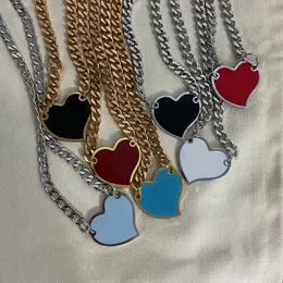 Mode européenne et américaine Pendentif Colliers en forme de coeur P maison triangle inversé collier classique étiquette en métal personnalité hip-hop de la rue