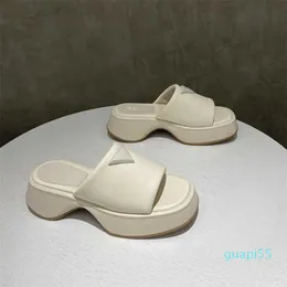 2023 Slippers Fashion Womens Platform Slippers Ladies High Heels Comfortable Wedges Outdoor Beach Flip Flops Female New Heels Summer Sandalias