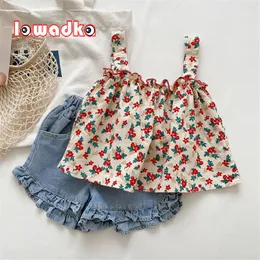 Clothing Sets Lawadka Summer Baby Girl Clothes Floral T shirt Denim Short 2Pcs Children s Suit Fashion Outfits Soft 230504